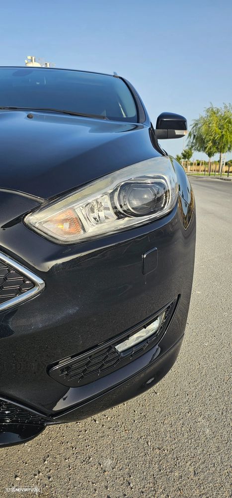 Ford Focus SW 1.5 TDCi Titanium — fotografia 9