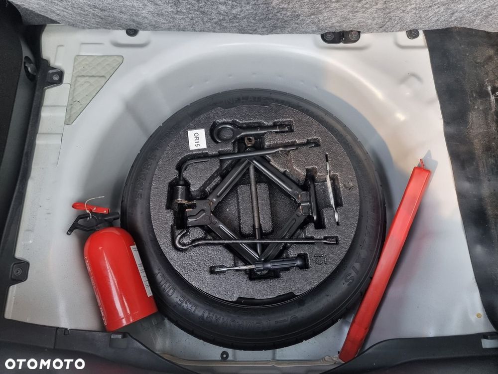 Hyundai i20 1.2 BlueDrive Classic + - 29