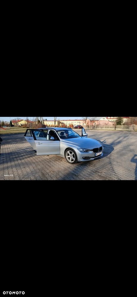BMW Seria 3 318d Sport Line - 10
