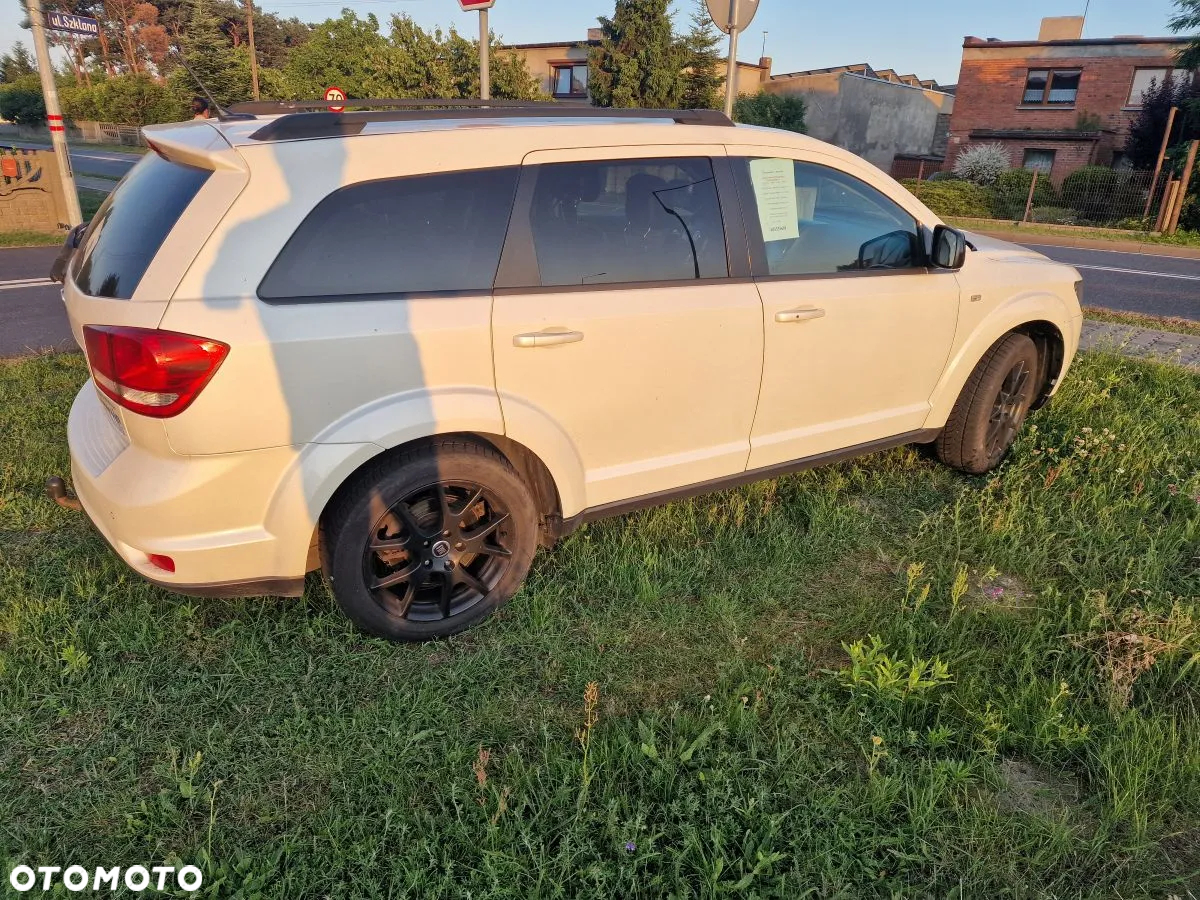 Fiat Freemont 2.0 Multijet Black Code AWD - 3