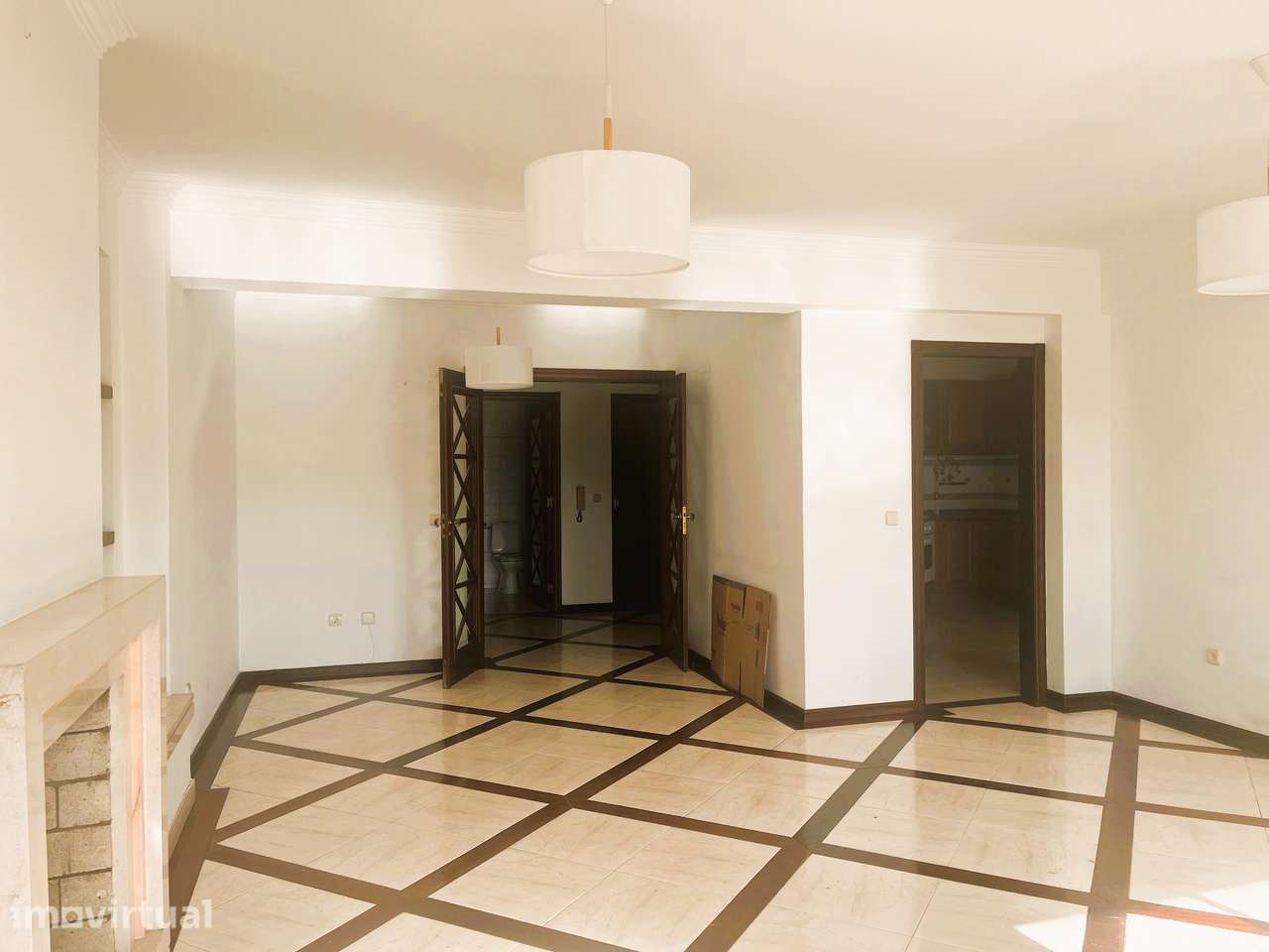 APARTAMENTO T3 em  prédio com elevador | centro Torres Vedras - Grande imagem: 2/24