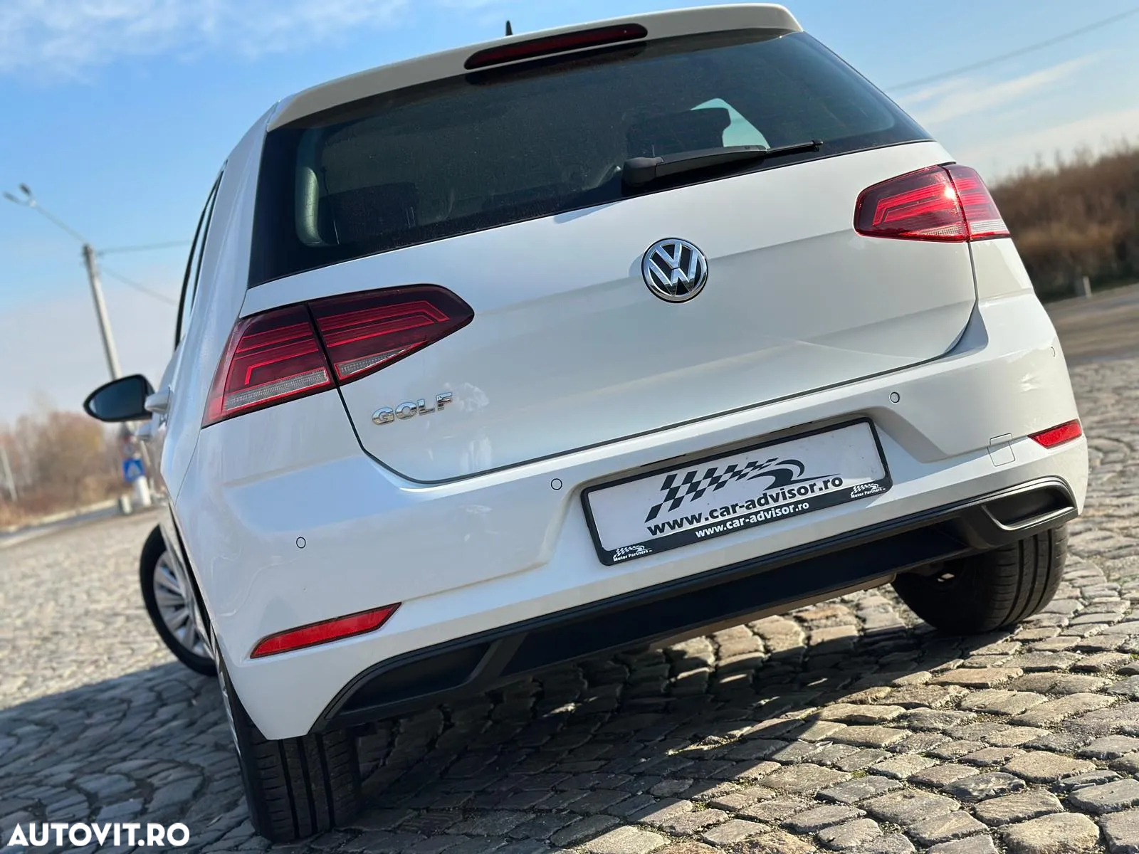 Volkswagen Golf 1.6 TDI Comfortline - 11