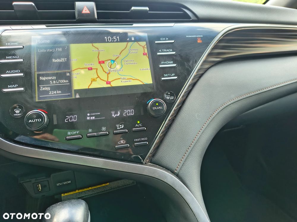 Toyota Camry 2.5 Hybrid Executive CVT - 9