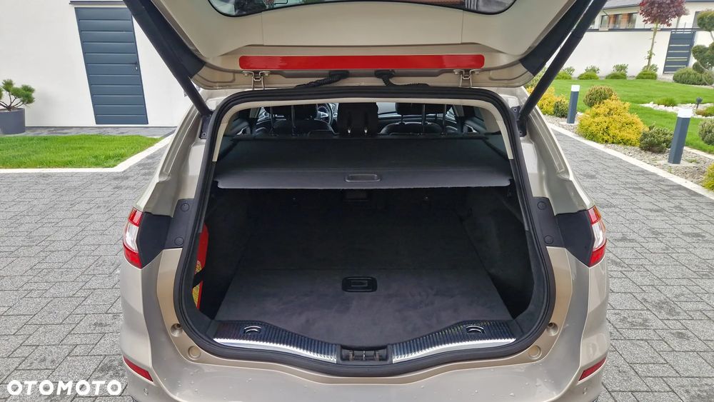 Ford Mondeo SW 1.5 EcoBoost S&S Autom Titanium - 33