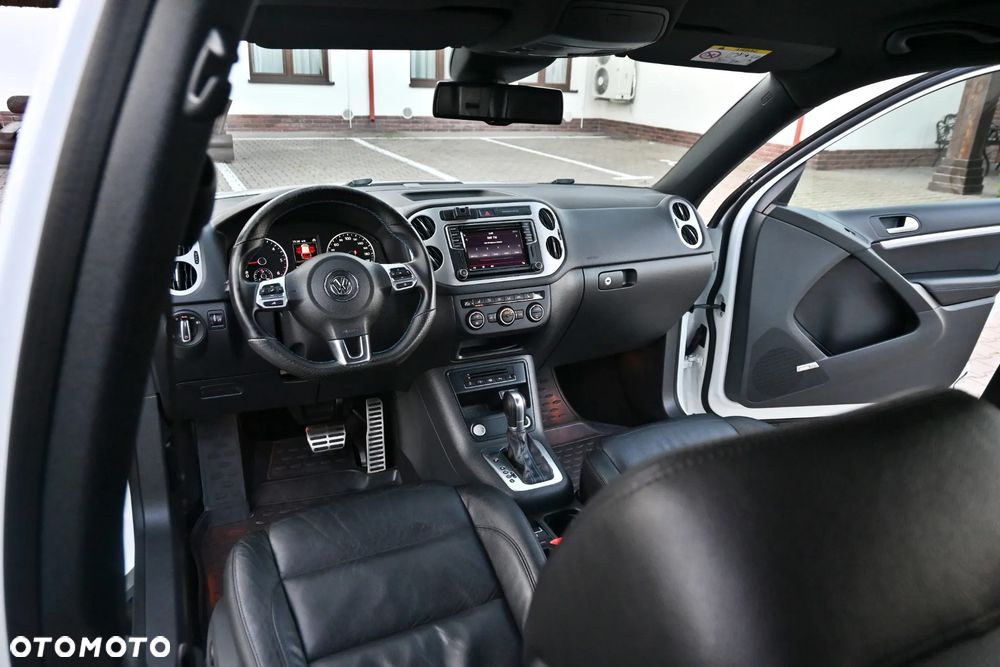 Volkswagen Tiguan 2.0 TDI SCR 4MotION DSG R-Line - 33