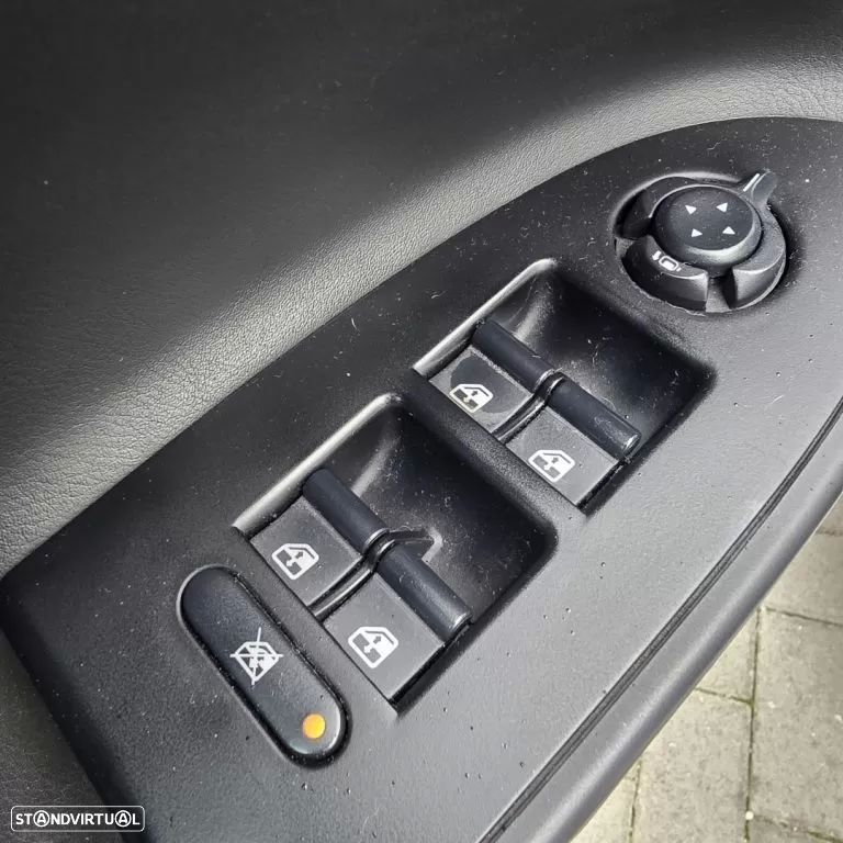 Alfa Romeo Giulietta 1.6 JTDM Sport - 23