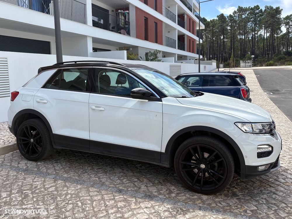Volkswagen T-Roc 1.5 TSI Style DSG — fotografia 2