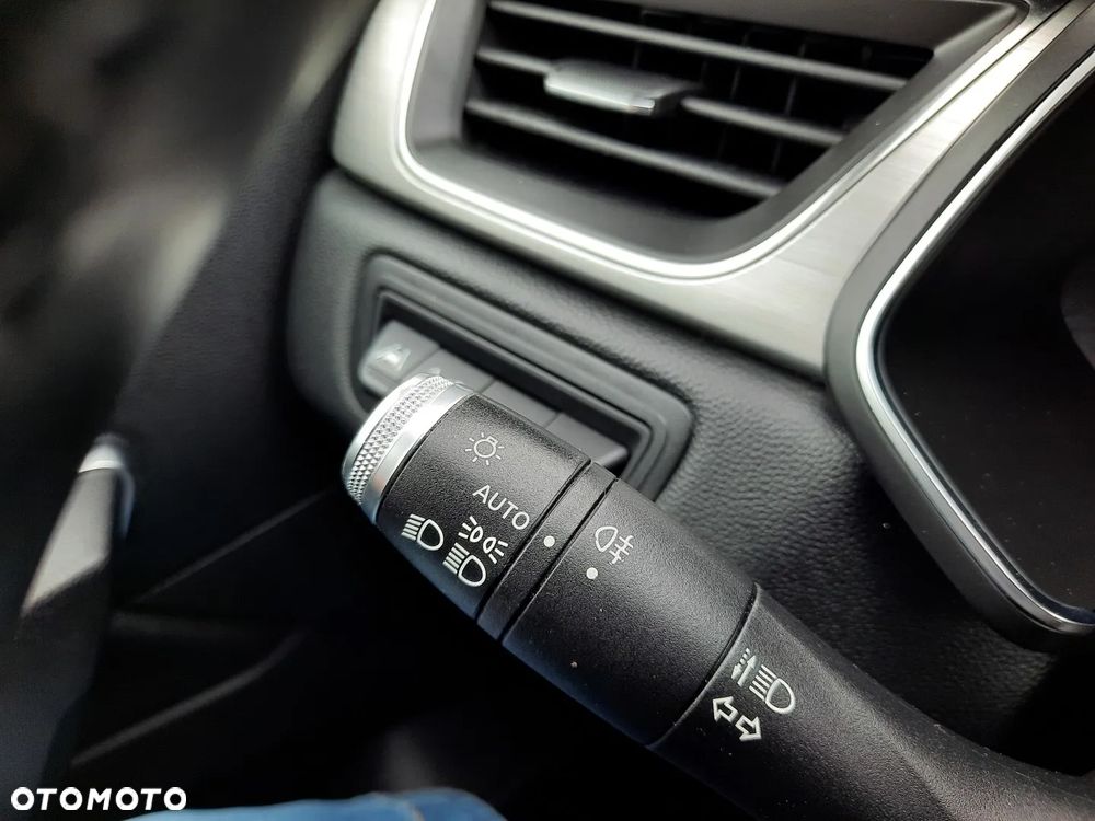 Renault Captur BLUE dCi 115 EDC INTENS - 26