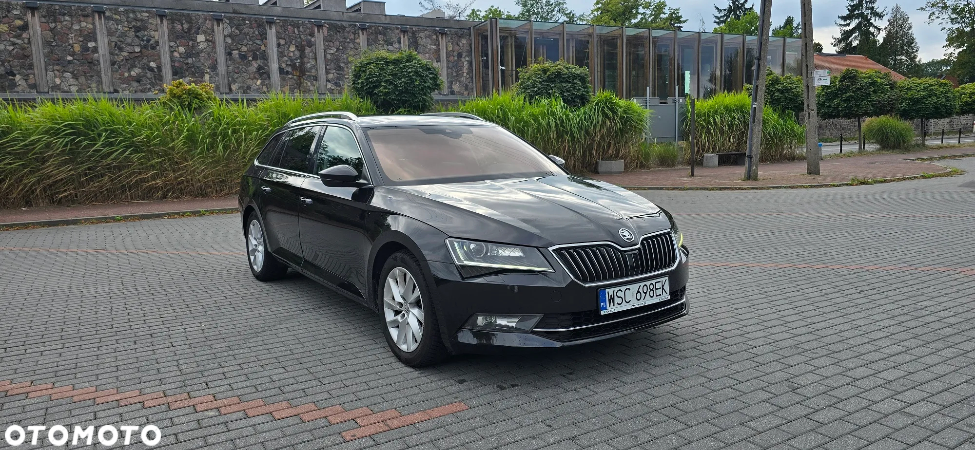 Skoda Superb 1.4 TSI ACT Ambition - 2