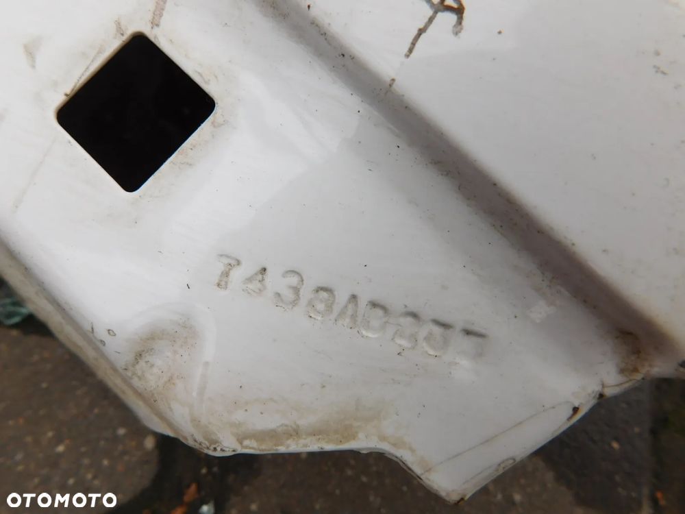 błotnik prawy przód CHRYSLER 300S LANCIA THEMA - 3