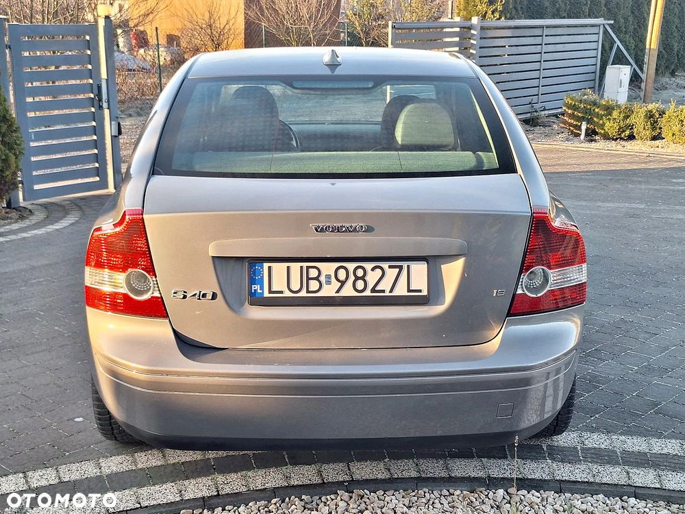 Volvo S40 1.8 Momentum - 16