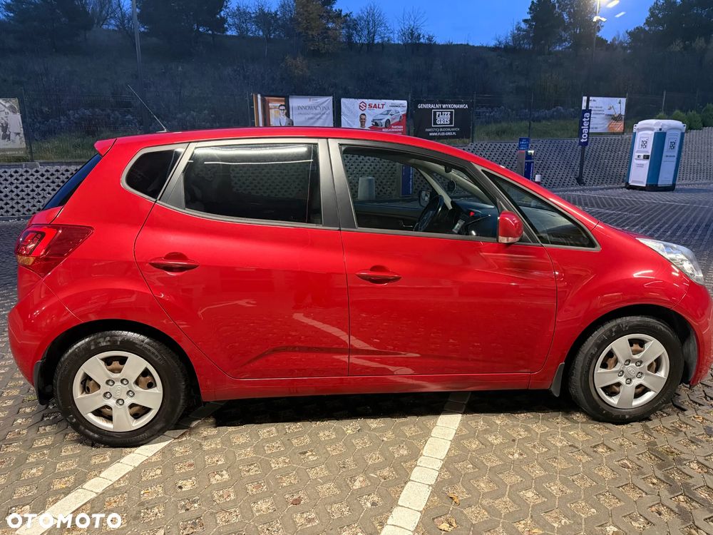 Kia Venga 1.4 Business Line - 12