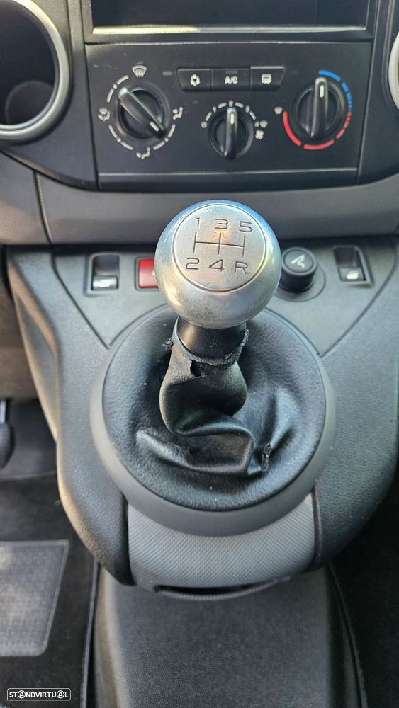 Peugeot Partner - 11