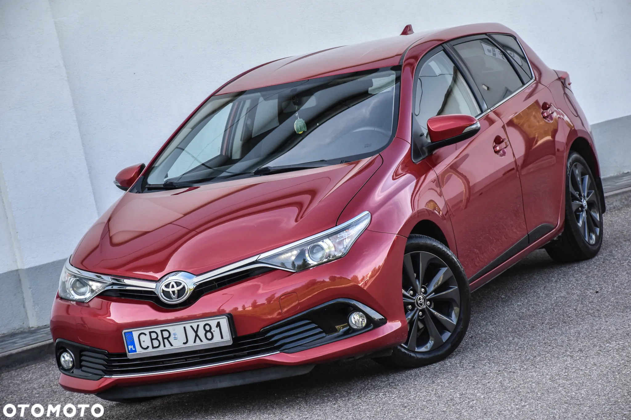 Toyota Auris 1.6 Premium + - 3