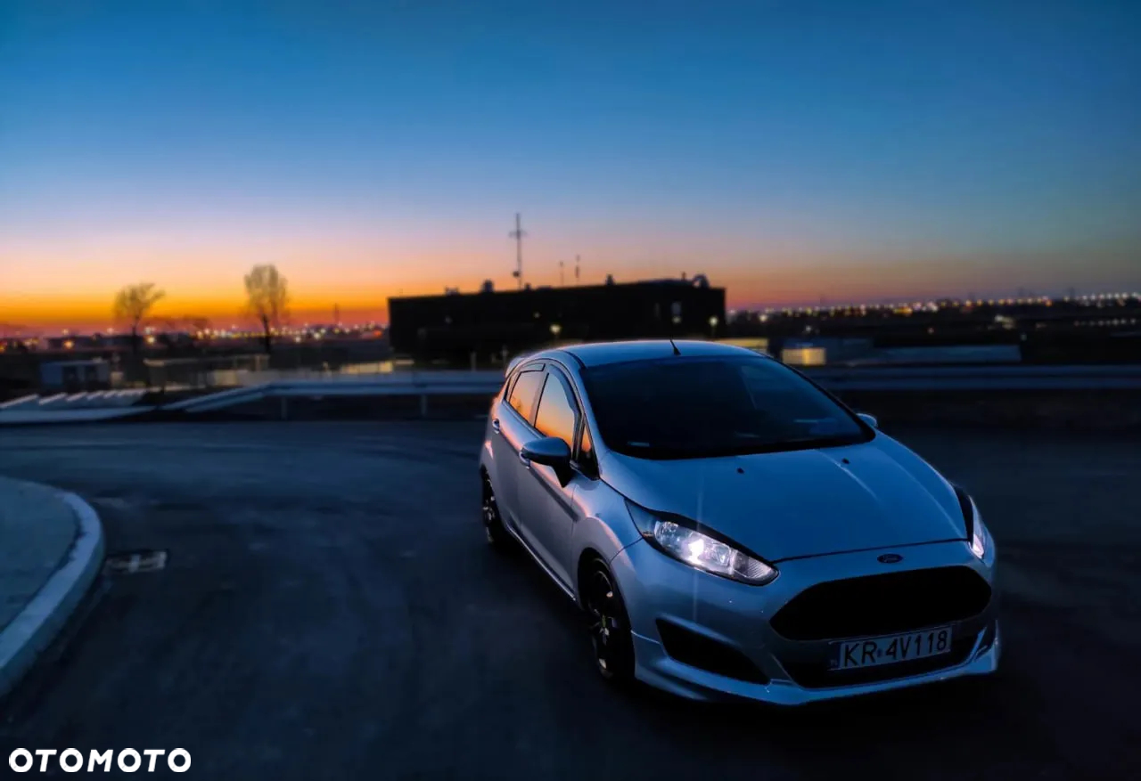 Ford Fiesta - 6