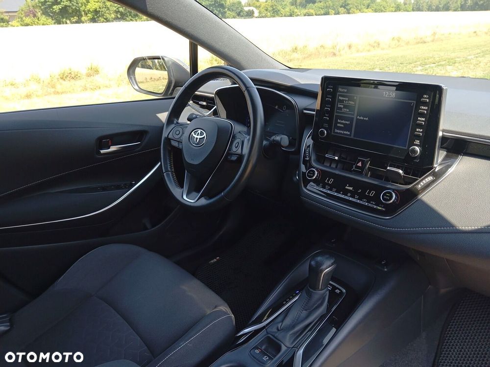 Toyota Corolla 1.8 Hybrid Comfort - 12