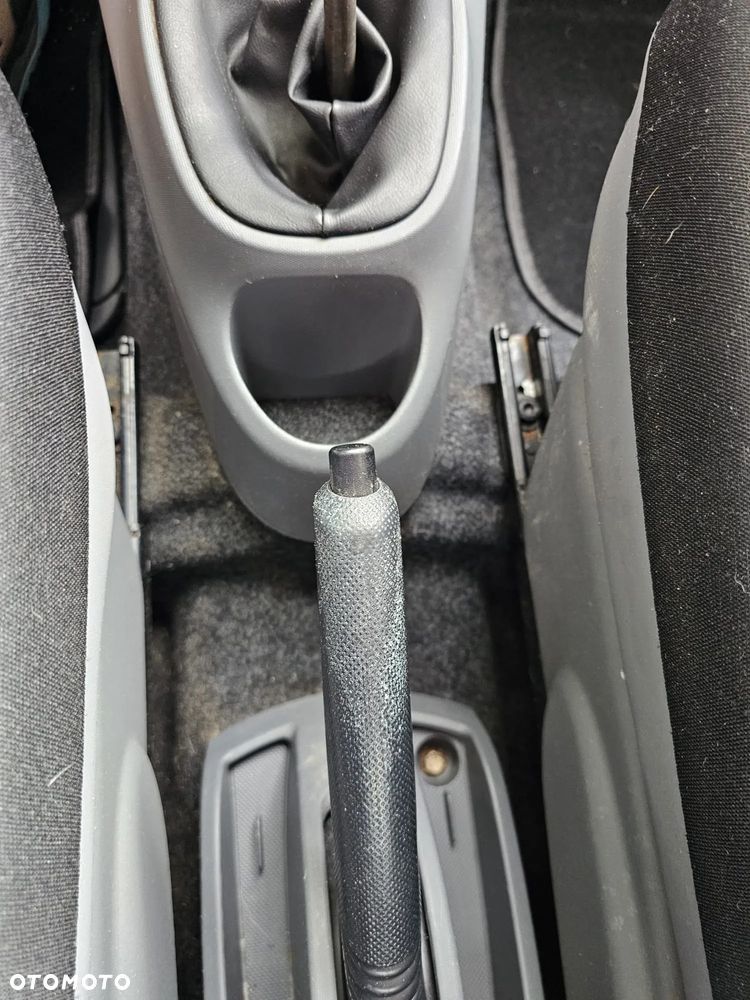 Peugeot 107 70 Filou - 8