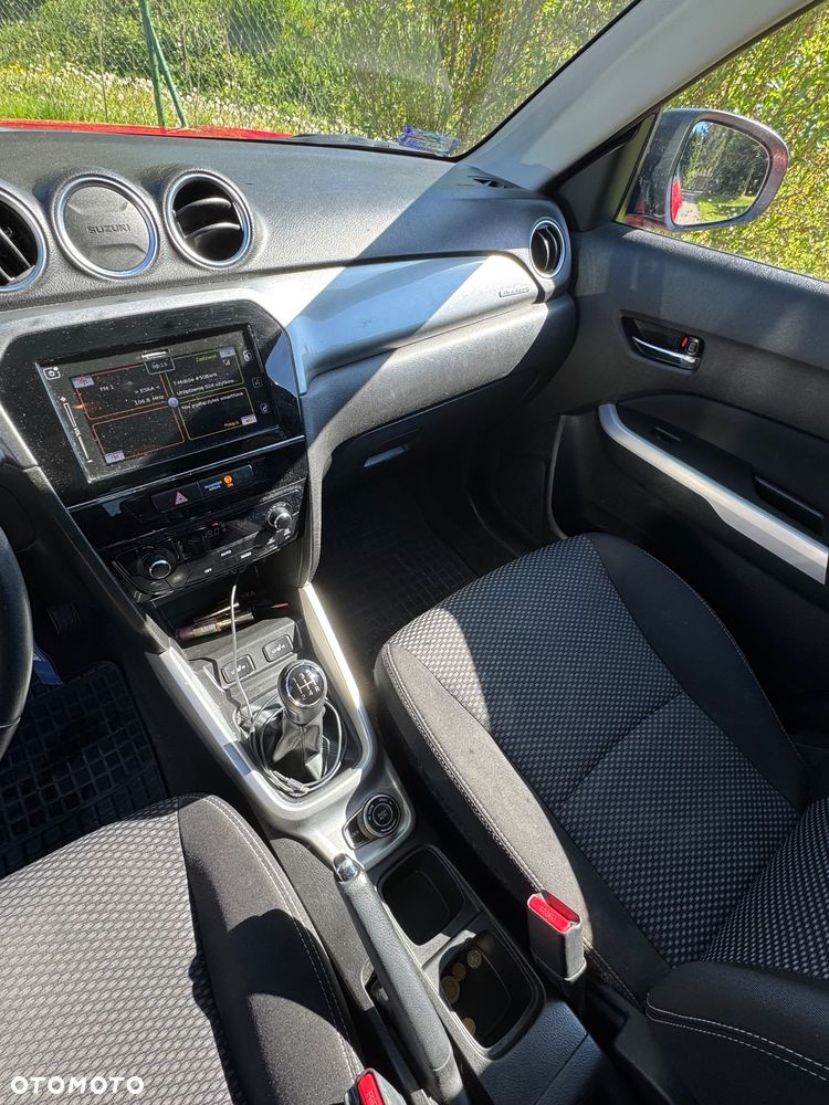 Suzuki Vitara 1.6 Premium 4WD - 10