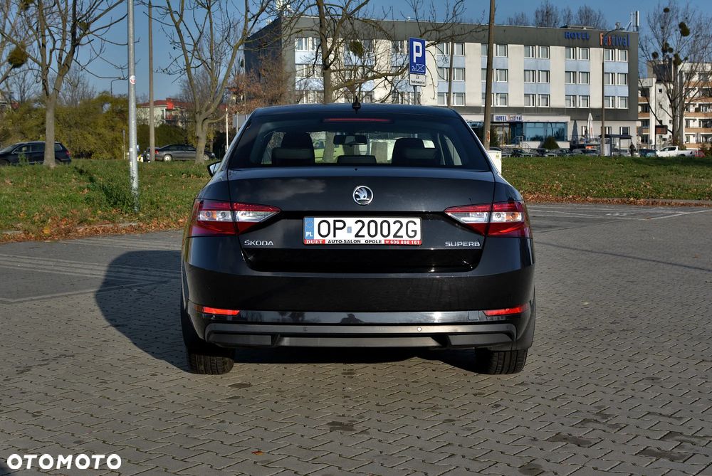 Skoda Superb 1.4 TSI ACT Ambition - 4