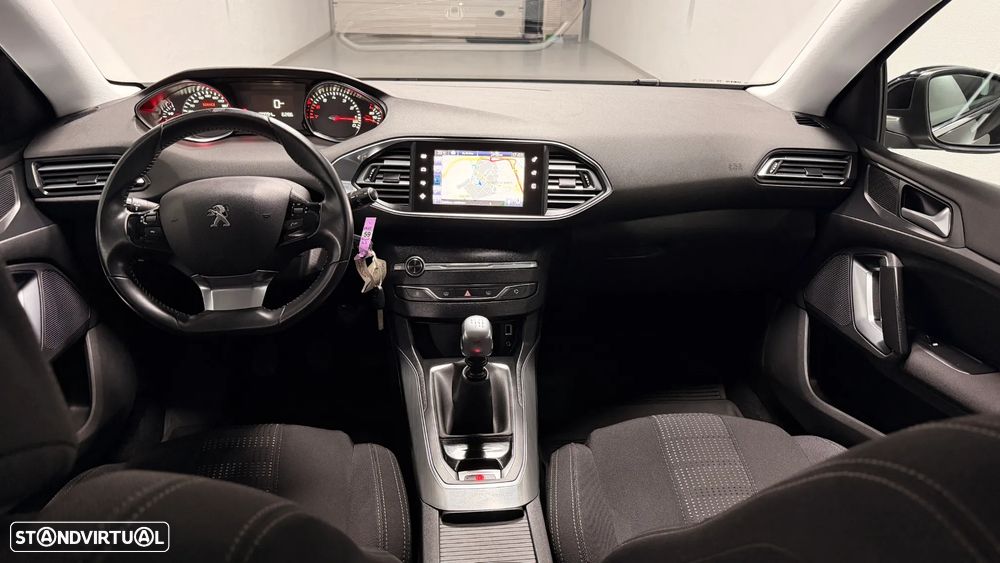 Peugeot 308 PureTech 130 Stop & Start Allure - 16
