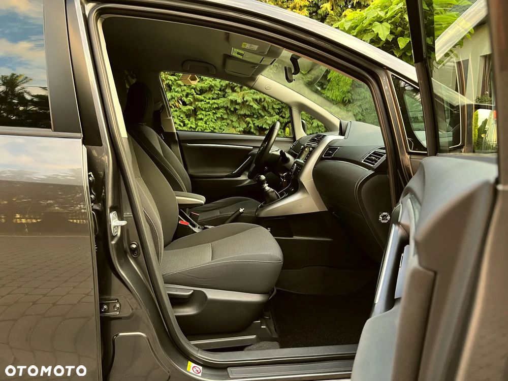 Toyota Verso 1.8 7-Sitzer Comfort - 6