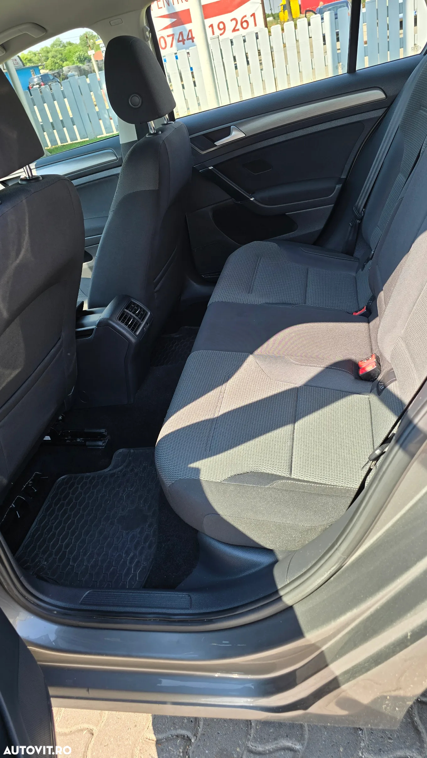 Volkswagen Golf 1.2 TSI BMT Comfortline - 9