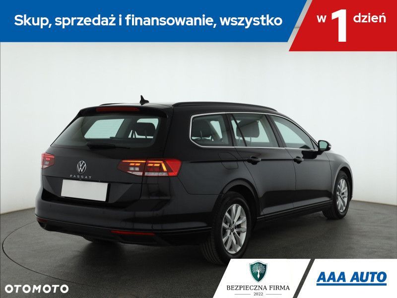 Volkswagen Passat Variant - 7