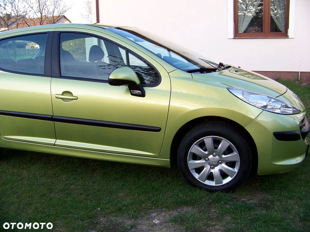Peugeot 207 1.4 Trendy - 11