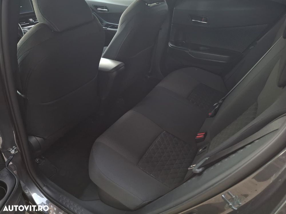 Toyota C-HR 2.0 HSD 184 CP 4x2 CVT Style - 16