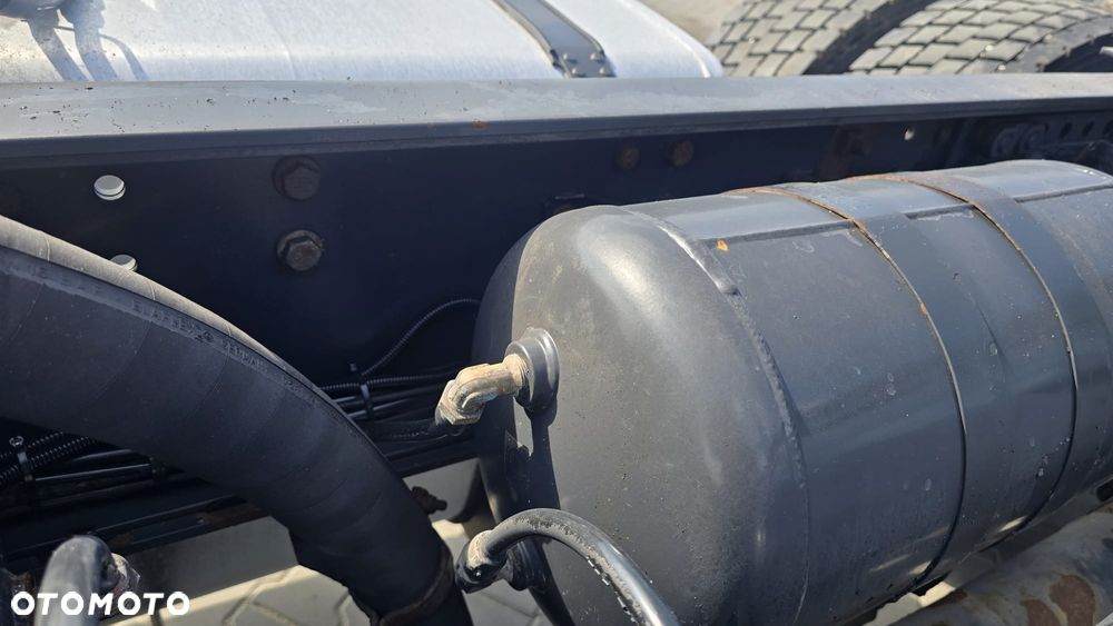 Scania P360 6x2 13l 6cyl PDE  4.3m rozstaw rama do zabudowy beczka asenizacyjna mleko wywrotka niski przebieg! - 25