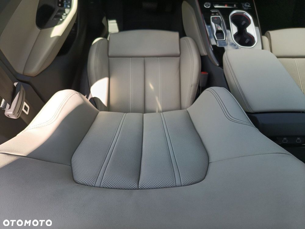 Audi A6 Avant TDI mHEV Quattro S tronic - 36