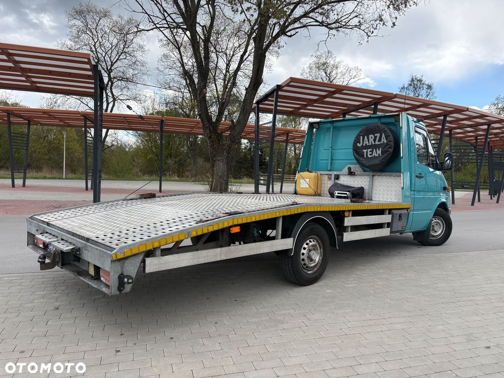 Mercedes-Benz Sprinter - 7