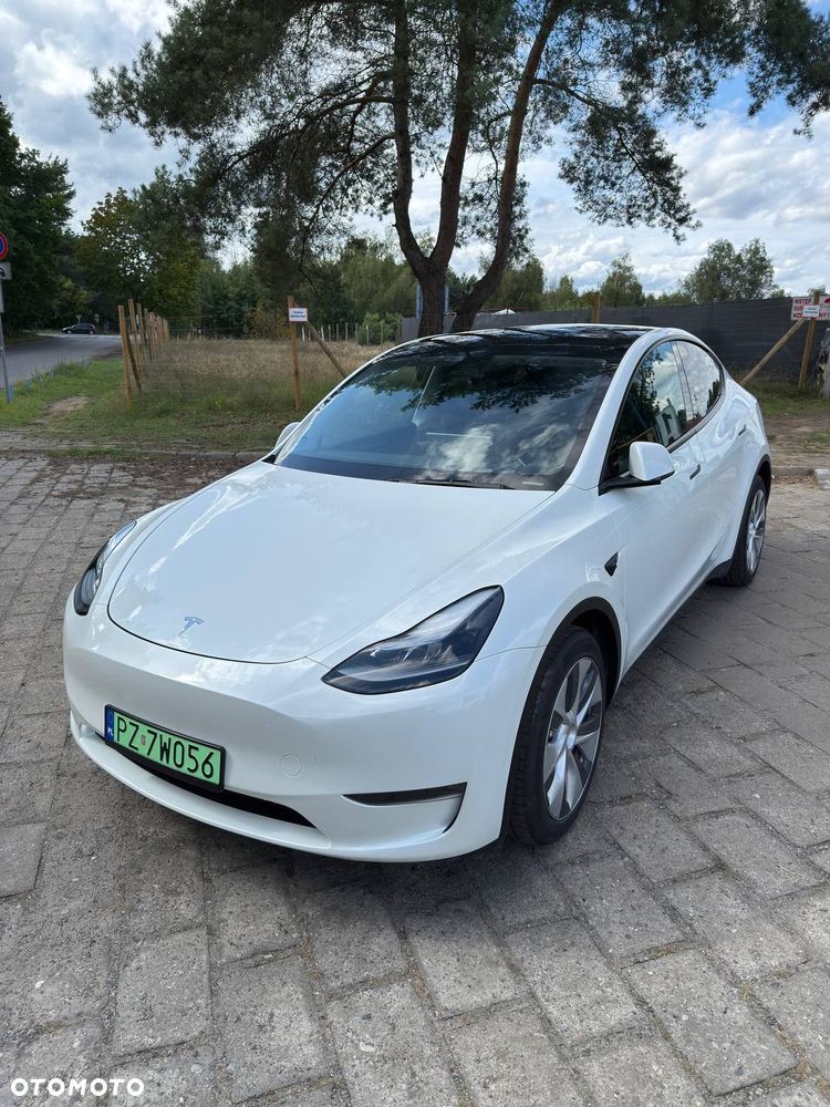 Tesla Y Long Range Dual Motor AWD - 1