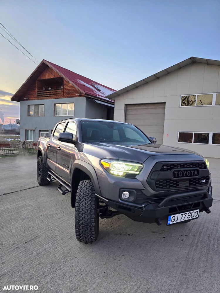 Toyota Tacoma - 9