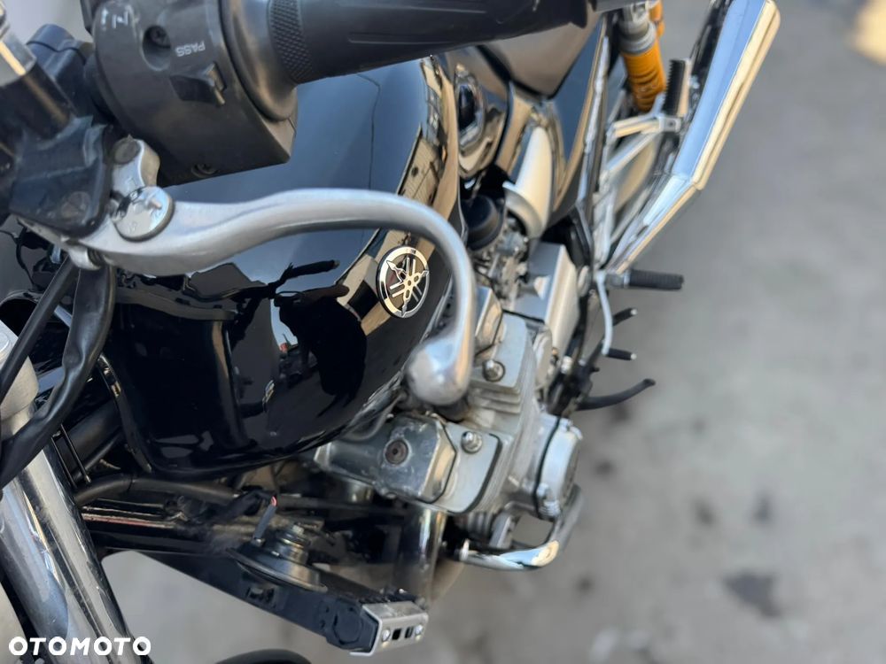 Yamaha XJR - 13