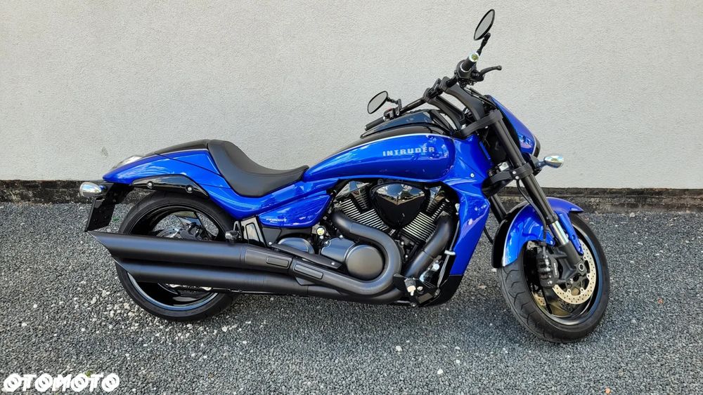 Suzuki Boulevard - 2