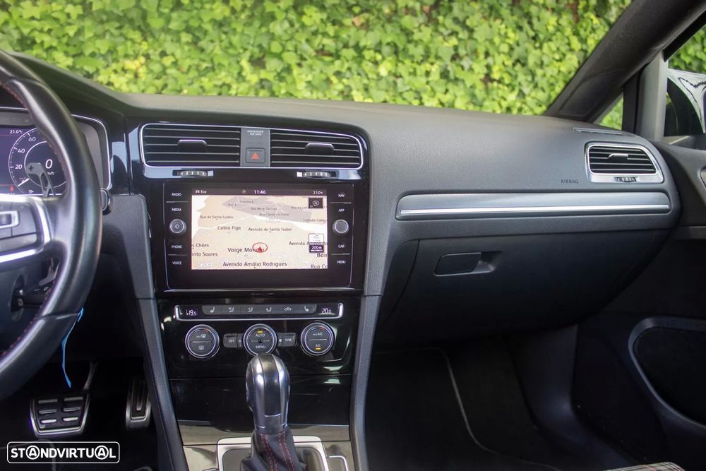 VW Golf 2.0 TSI GTI DSG - 17