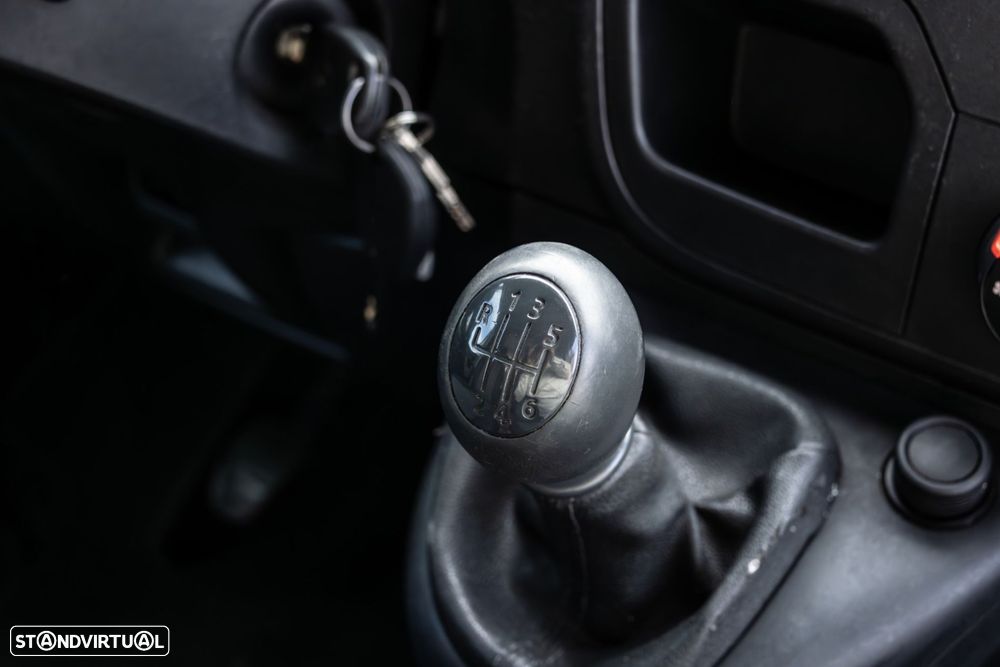 Renault Master 2.3 dCi L2H1 3.5T Caixa Frigorifica - 23