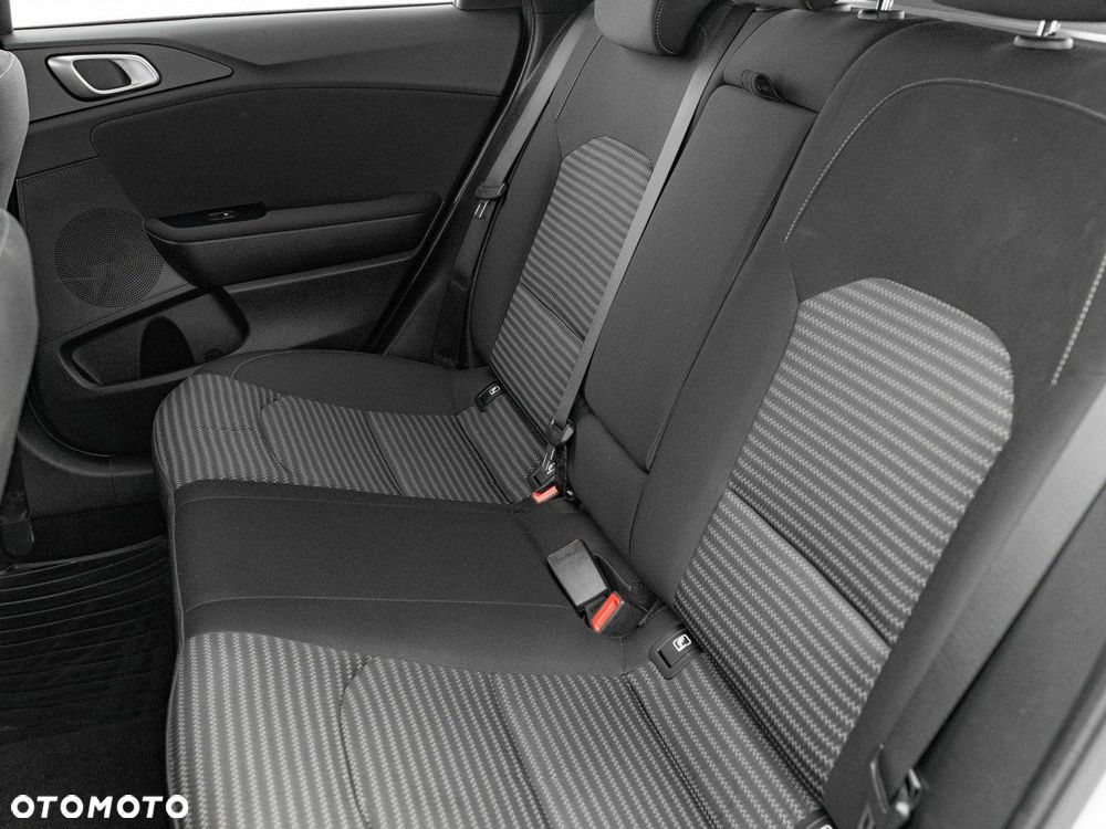 Kia Ceed 1.5 T-GDI M - 25