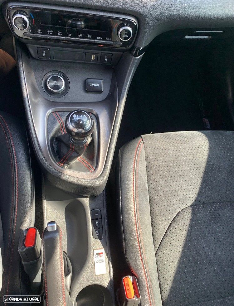 Toyota GR Yaris - 12