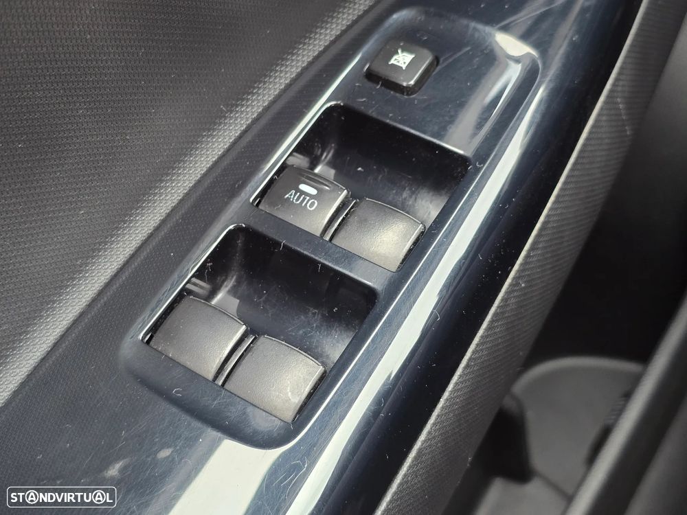 Mitsubishi Space Star 1.2 Intense Connect Edition - 17