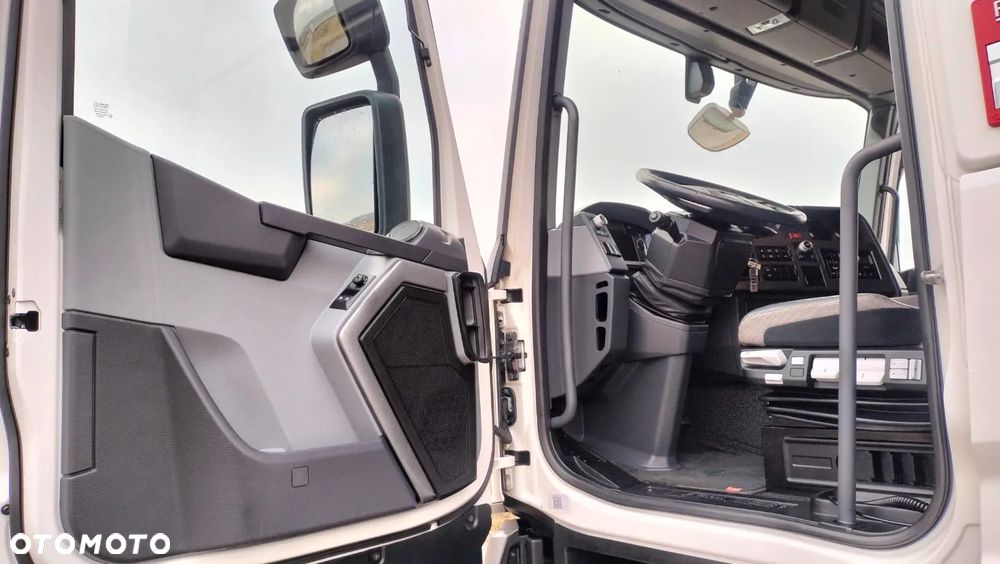 Renault Gama T! 480! /13 litrowy Volvo / 2 zbiorniki / lodówka / import - 28