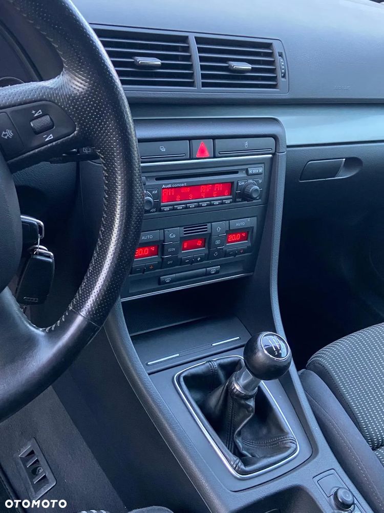 Audi A4 ver-1-8t - 31