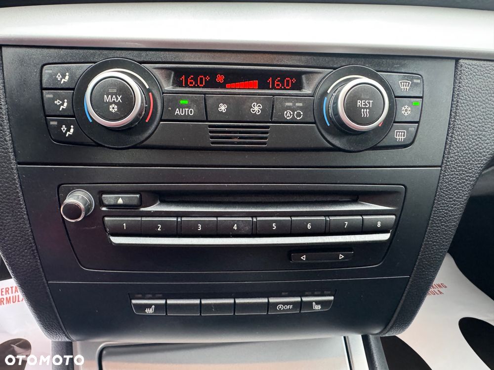 BMW Seria 1 120d - 29