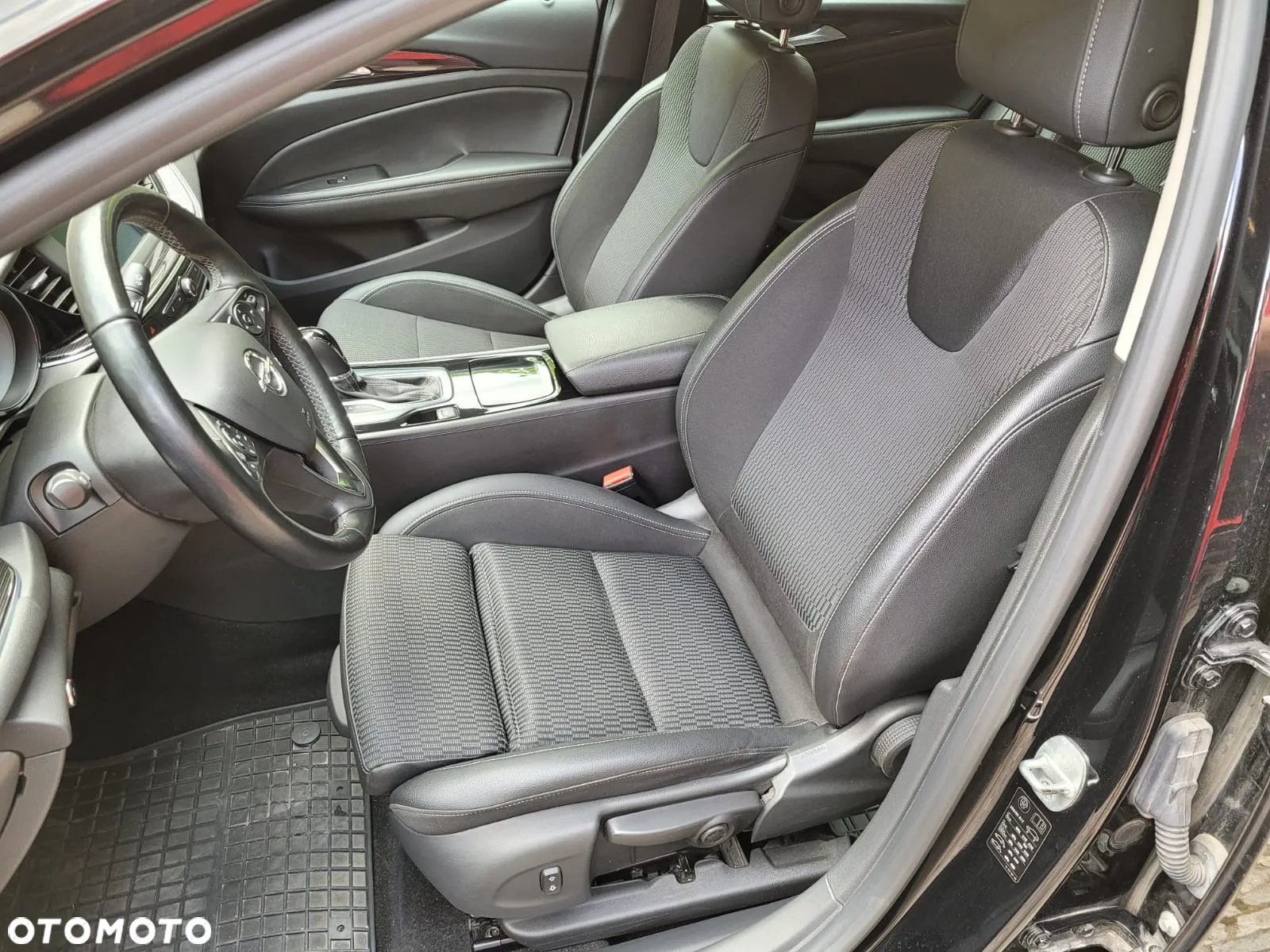 Opel Insignia 1.5 T Elite S&S - 11