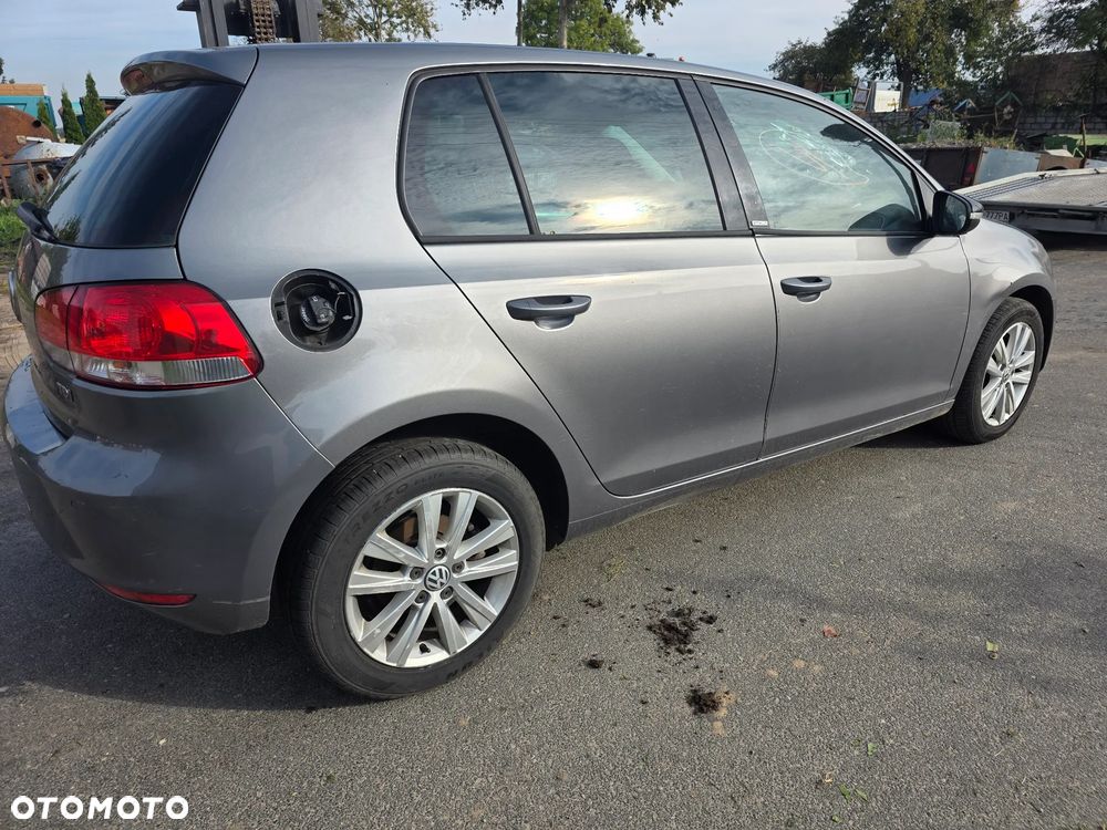Volkswagen Golf 2011 photo 3
