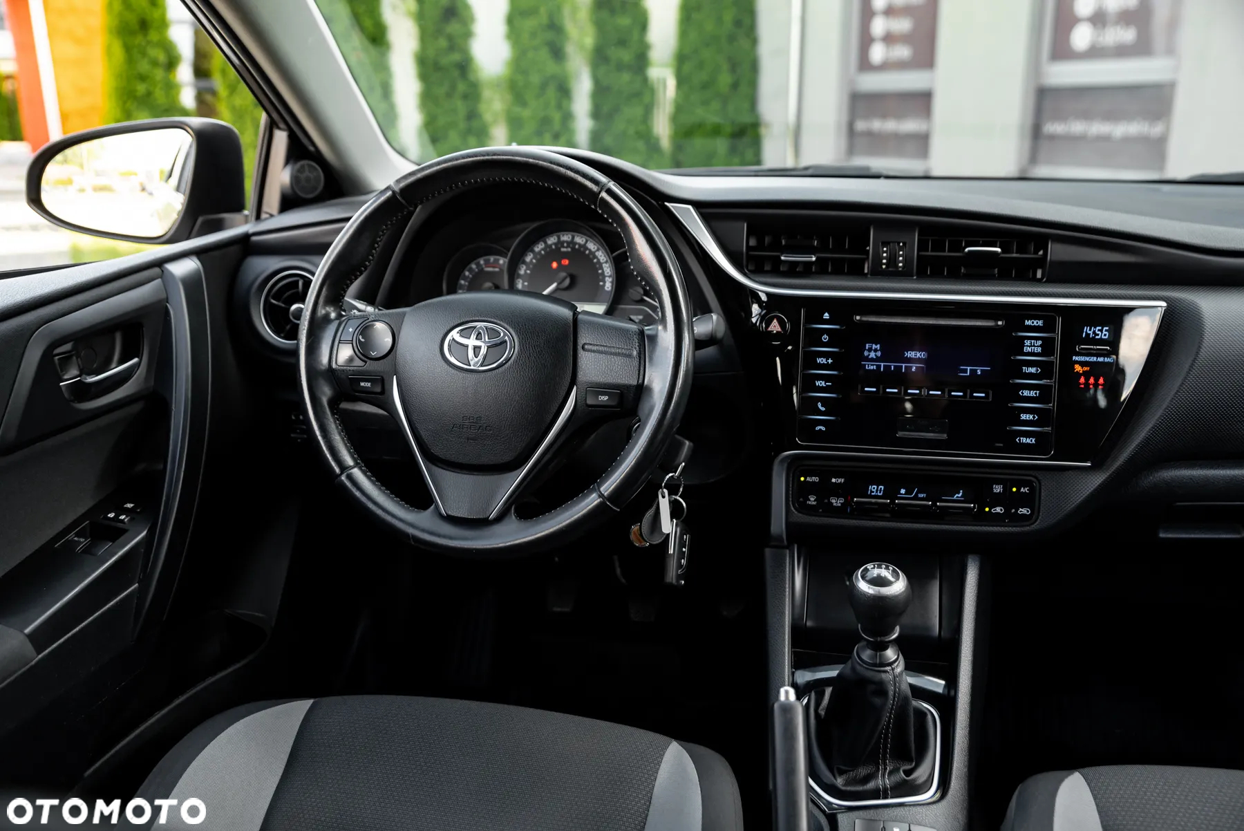Toyota Auris 1.33 VVT-i Classic - 26