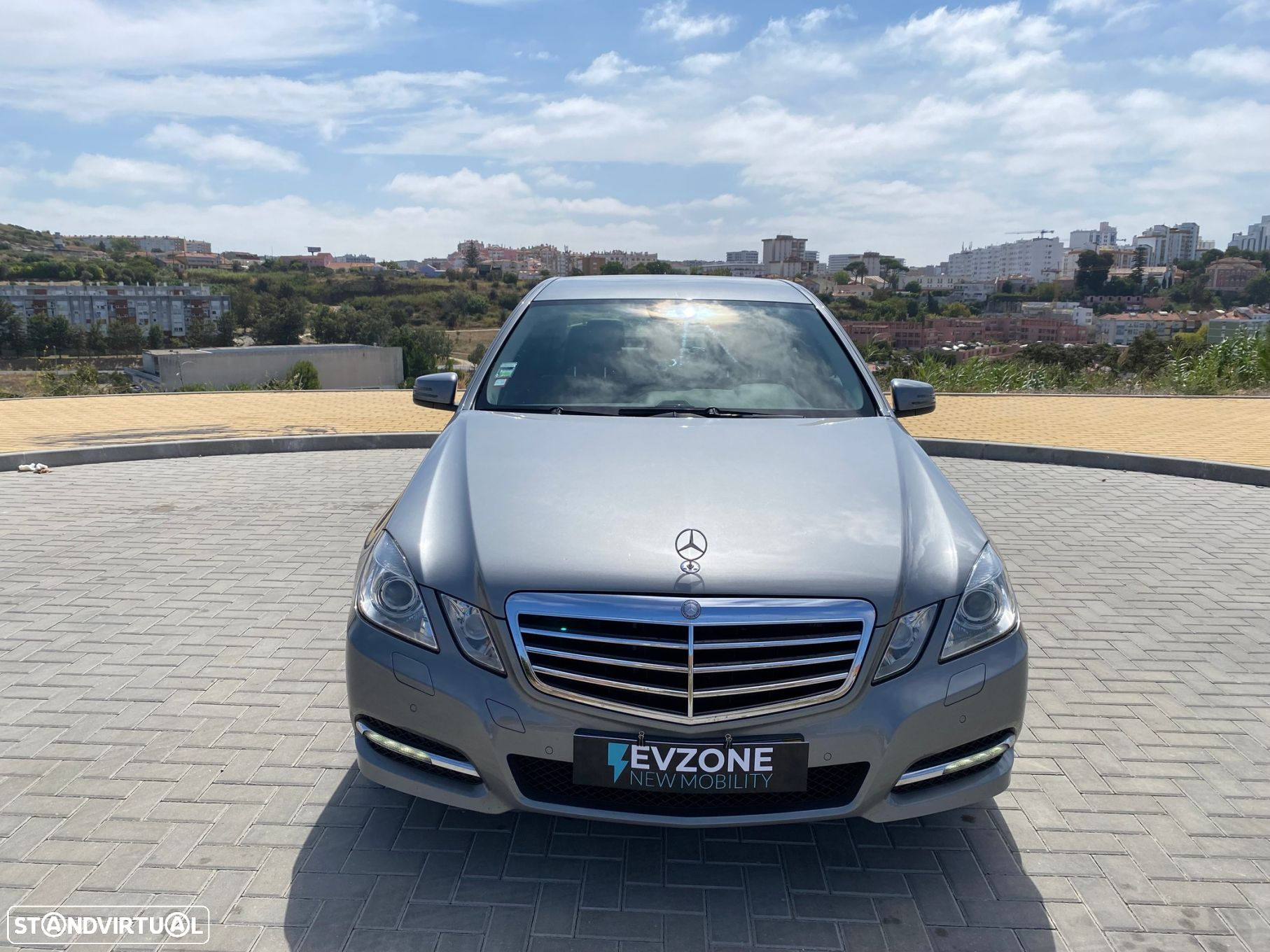 Mercedes-Benz E 250 CDi Avantgarde BlueEfficiency - 2