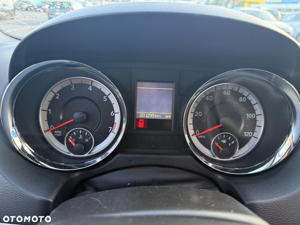 Dodge Grand Caravan - 7