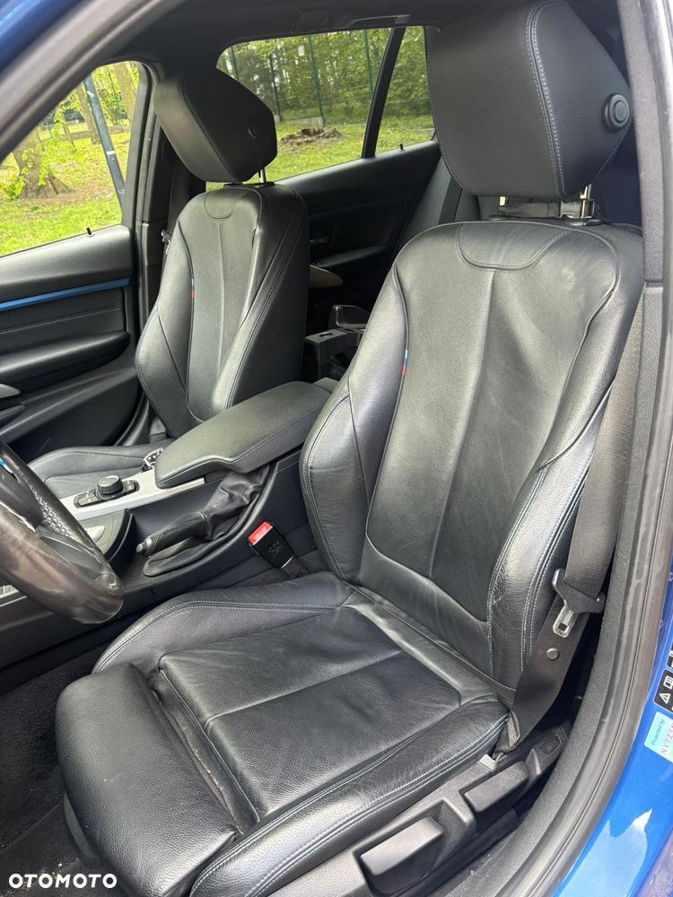 BMW Seria 3 320d xDrive - 9